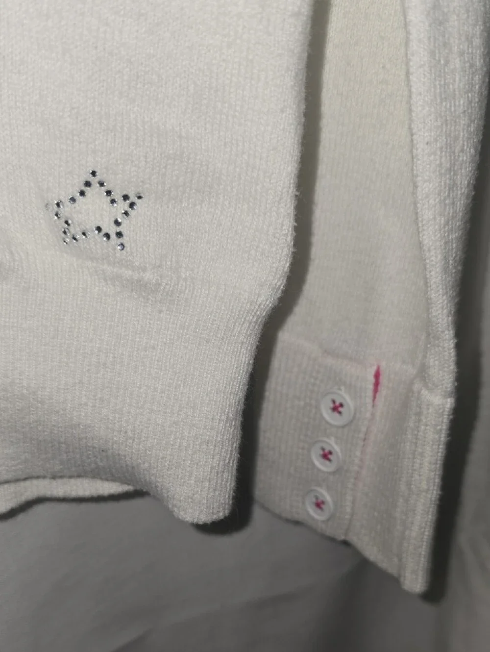 GAP Cream White V-Neck Sweater with Pink Trim